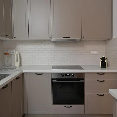 Pristine 3 Bedroom Luxury Sanctuary!