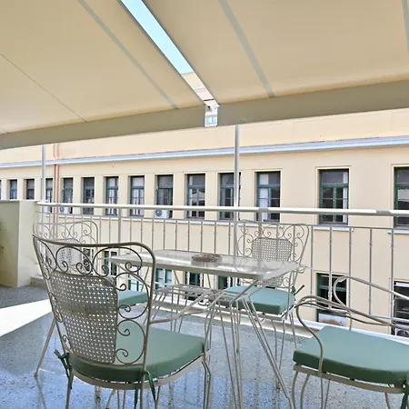 Pristine 3 Bedroom Luxury Sanctuary!